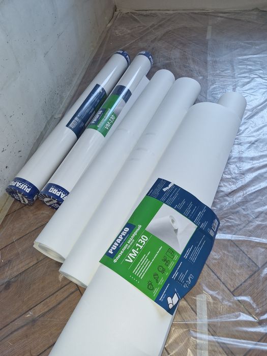 Клею обои,галтели