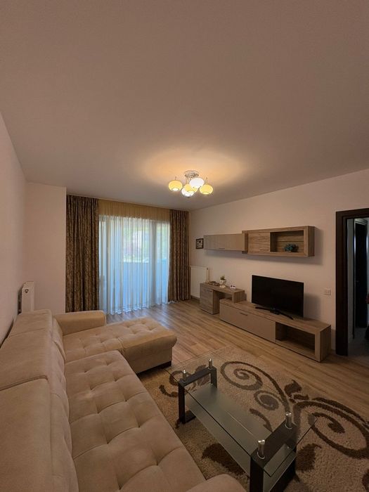 Inchiriez Apartament 3 Camere Bloc VSC