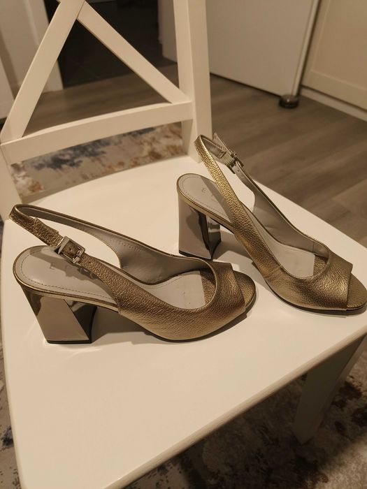 SANDALE ELEGANTE din piele pentru doamne