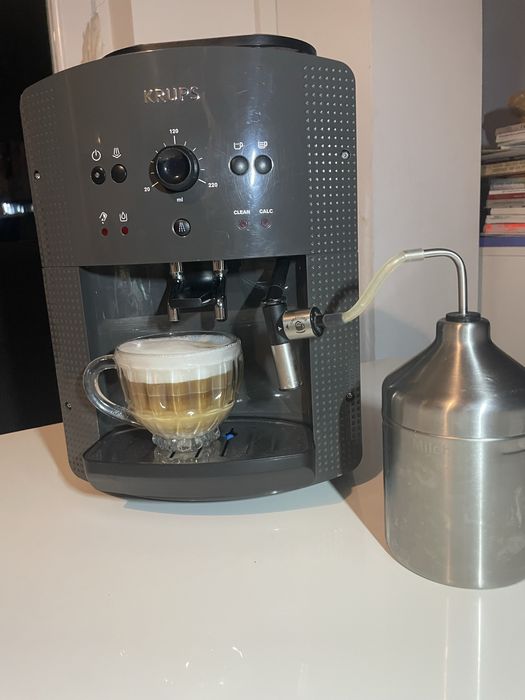 Expresor krups cu spumare lapte
