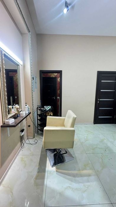 Салон красоты 62 кв.м  Кошкарбаева, 79