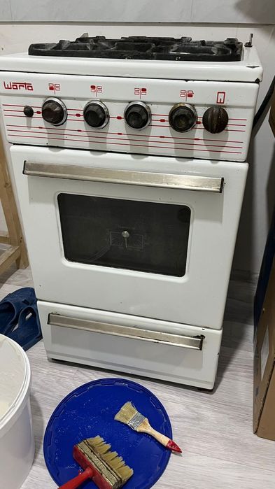 Продам газовую плиту.