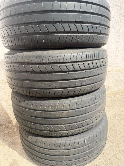 Автомобильная шина