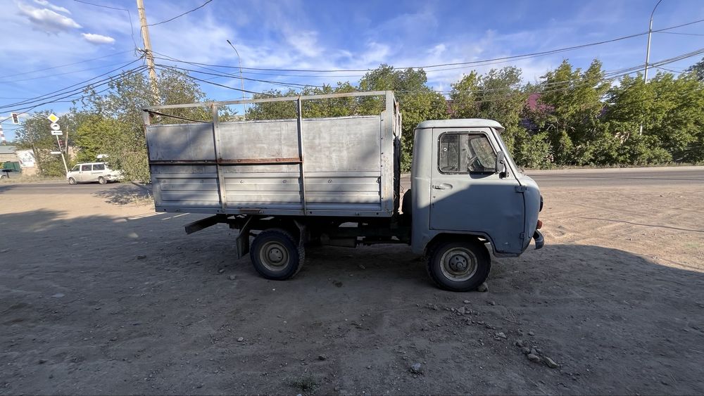Уаз 3303 бортовой продам