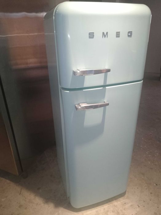 Frigider Smeg retro