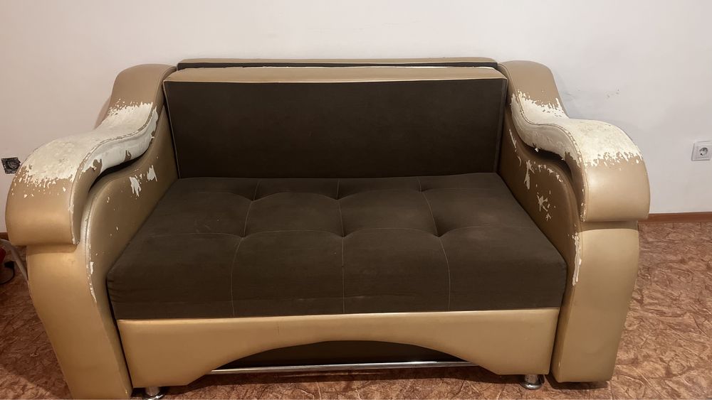 Отдам даром диван самовывоз бесплатно