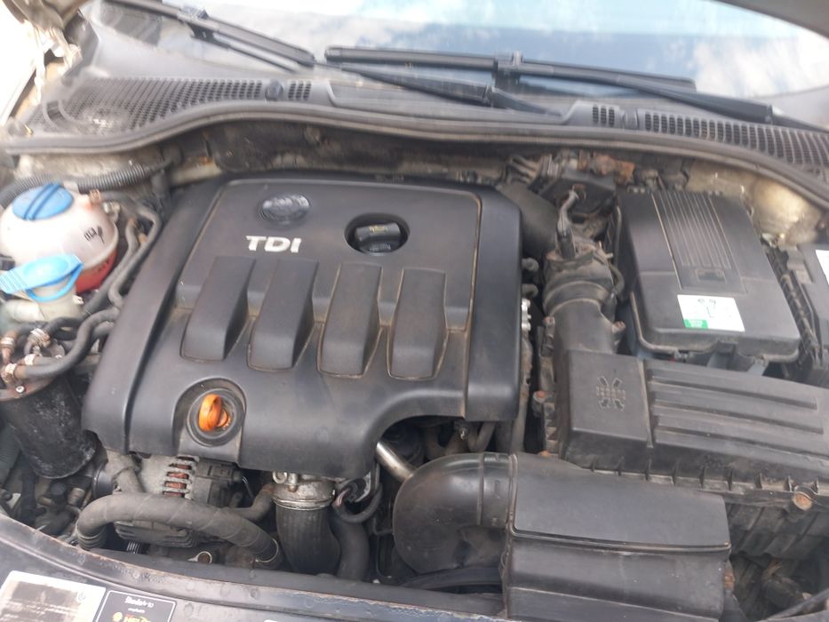 Vând skoda octavia diesel.