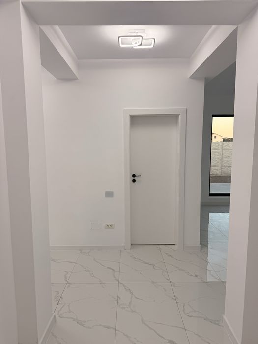Casa  in comuna Berceni , str. Miorita 4 camere , 2 bai