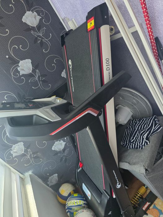 Banda de alergat electrica