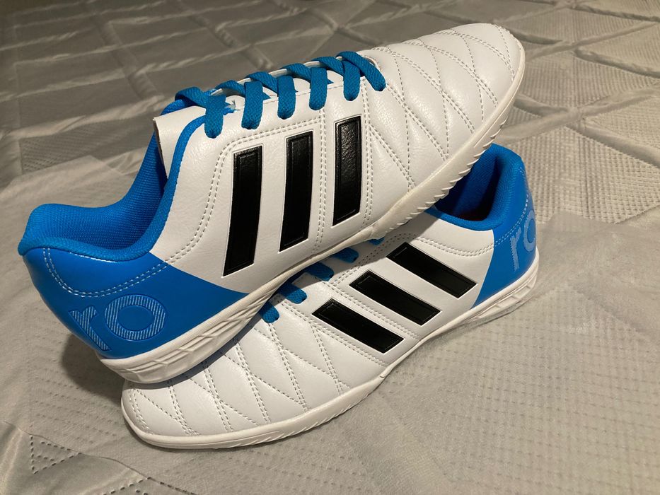 Сороконожку Тони Кроса