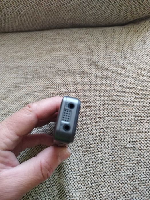 Reportofon Philips Voice Tracer cu baterii AAA Functional