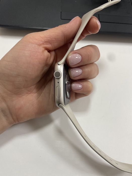 Продам Apple watch s9 45 mm