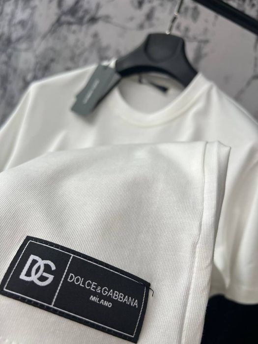 Tricou D&G. Calitate luxury.Toate marimile disponibile