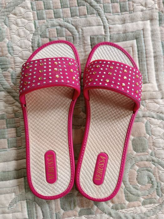 Шлепки для девочек