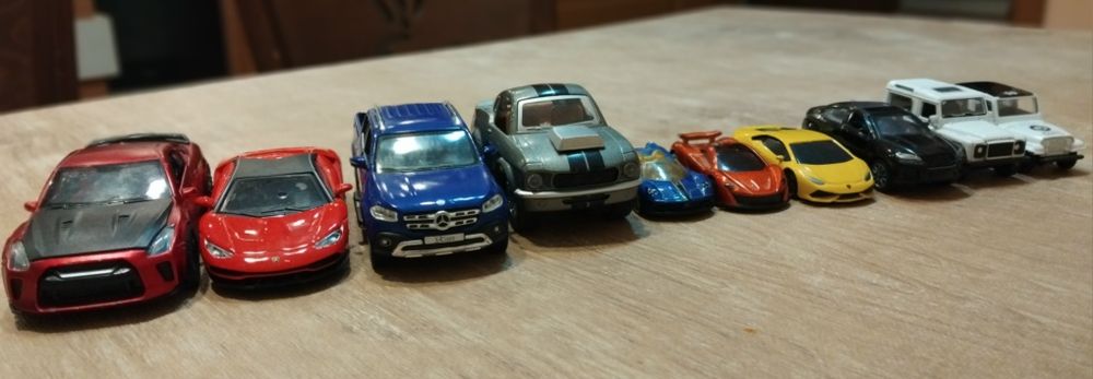 Продавам метални колички