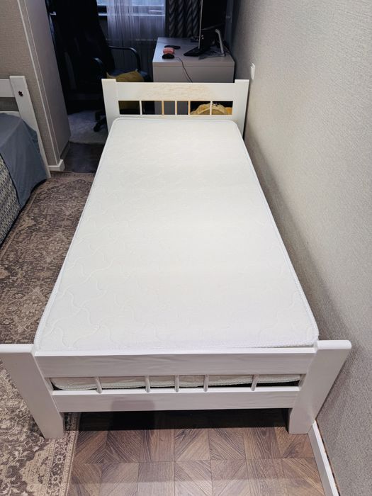 Продам кровать 200х90