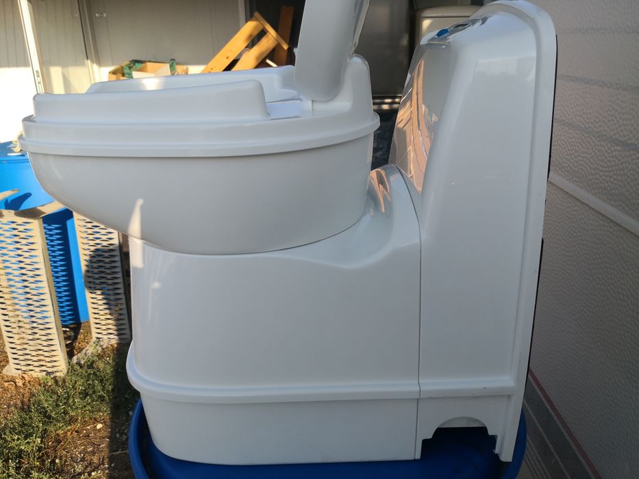 Химически тоалетни Thetford