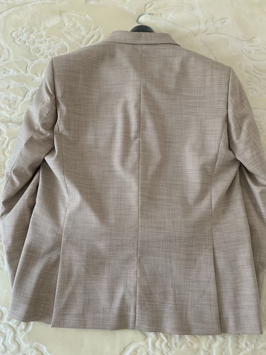 Costum de ocazie, lejer, material racoros, de vara