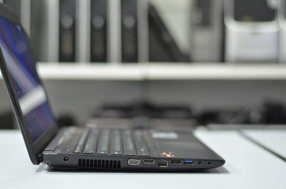 Ноутбук Asus продается