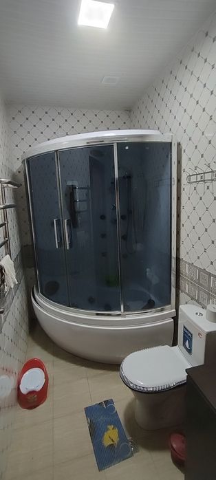 Душевой кабинка жакузиси бор