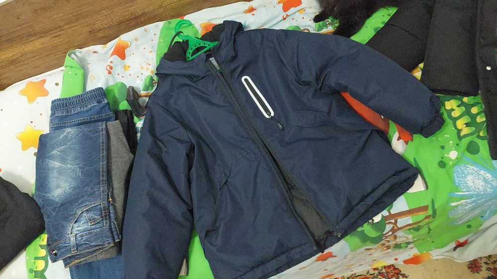 Продам детские вещи