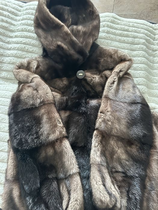 Продам норковую шубу