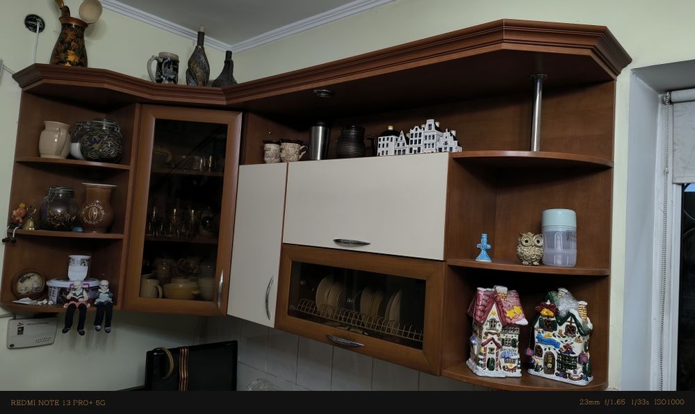 Продам кухонные навесные шкафы