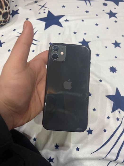 Vand iphone 11 impecabil