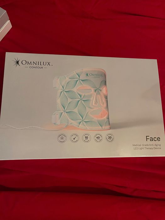 Omnilux led light therapy