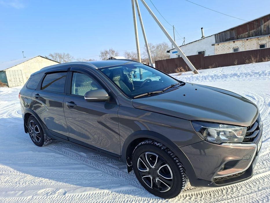 Продам автомобиль Лада Веста SW Cross