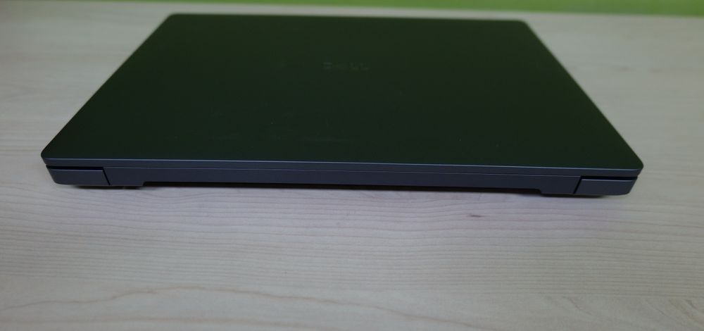 Dell  pro MAX 16 MC16250 Ultra 7 265H RTX BLACKWELL 500 6 GB GDDR7