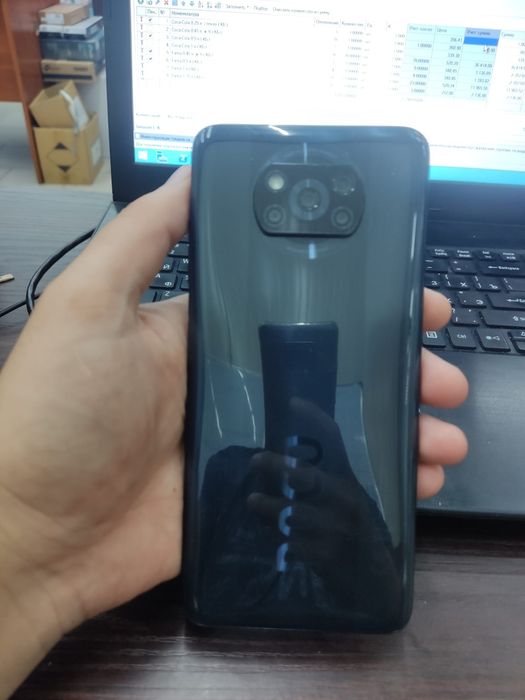 Продам телефон Poco NFC