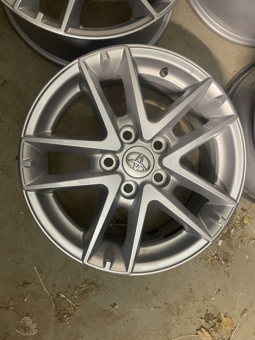 4бр.оригинални джанти Toyota 16”  5х114,3 Ц.О..60,1мм