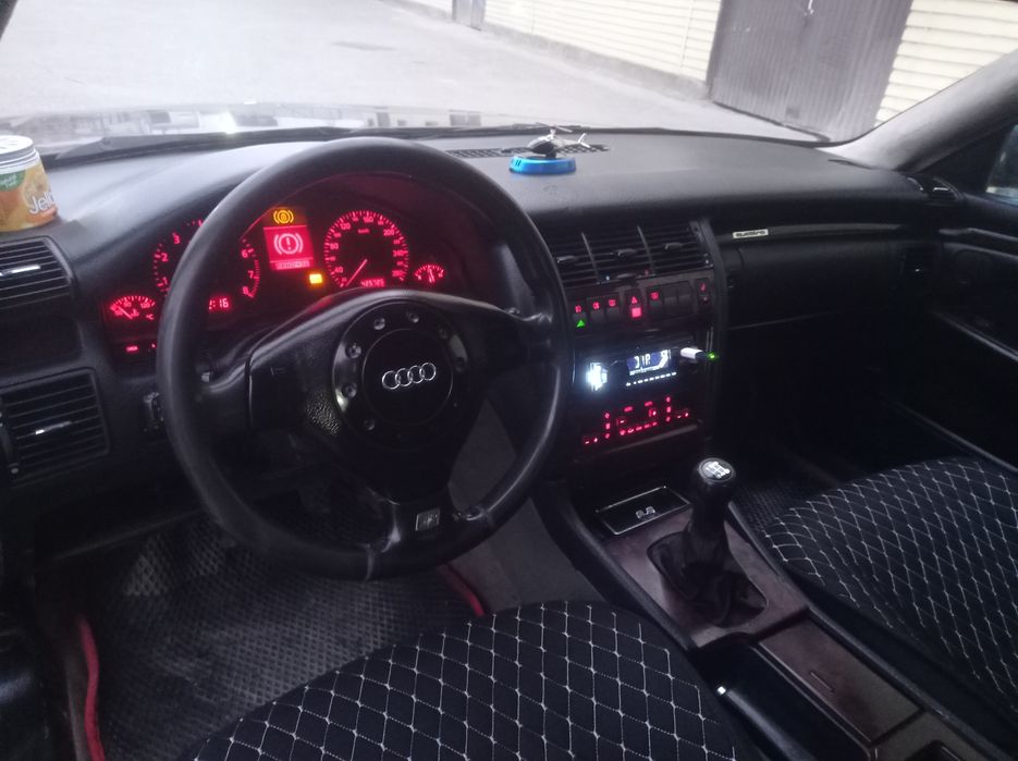 Продаётся Ауди А8