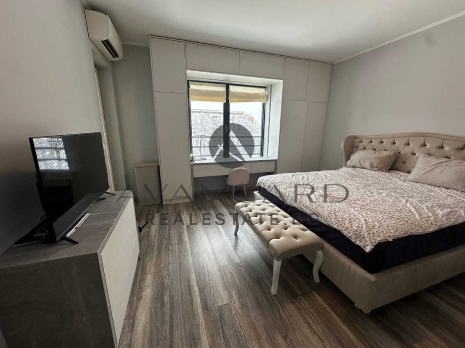 Продава се Тристаен апартамент в Пловдив, Христо Смирненски - 125 кв.м за 1498 €/кв.м - Снимка #7