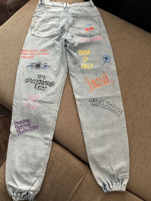 Blugi Bershka, marimea 32, pt fete