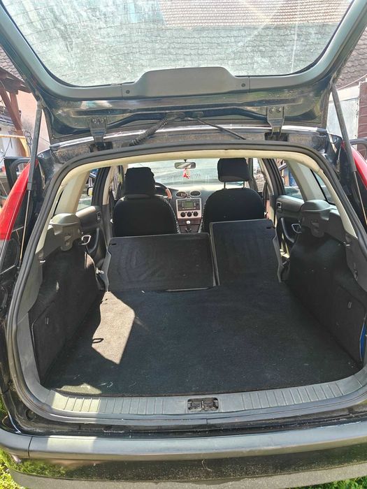 Ford Focus 1.8 benzină