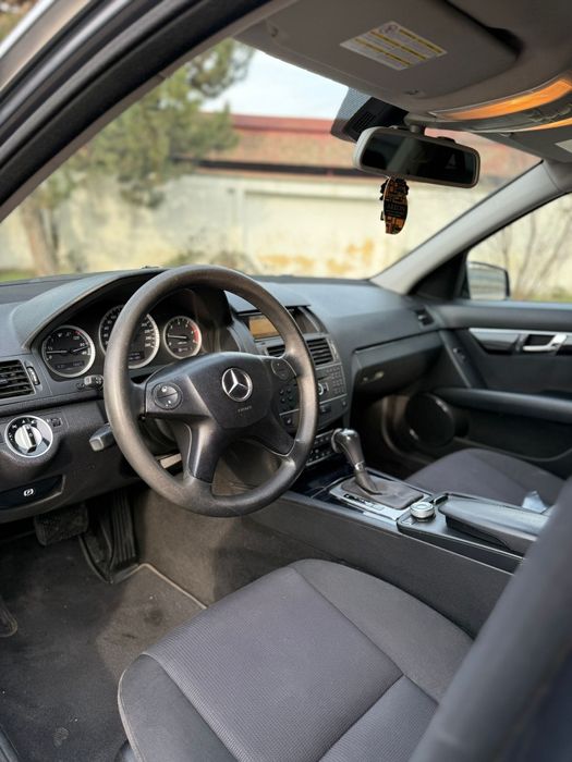Mercedes Benz  C 180 Cdi Fab 2010/08