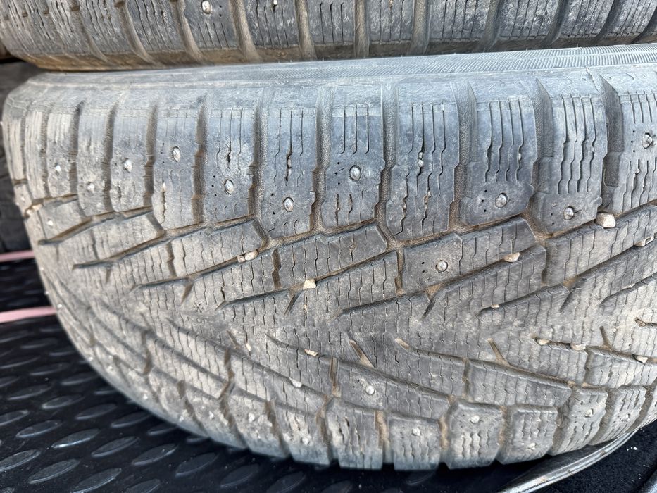 Зимние колеса 265/65/17