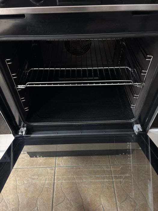 Индукционна печка с фурна VOSS