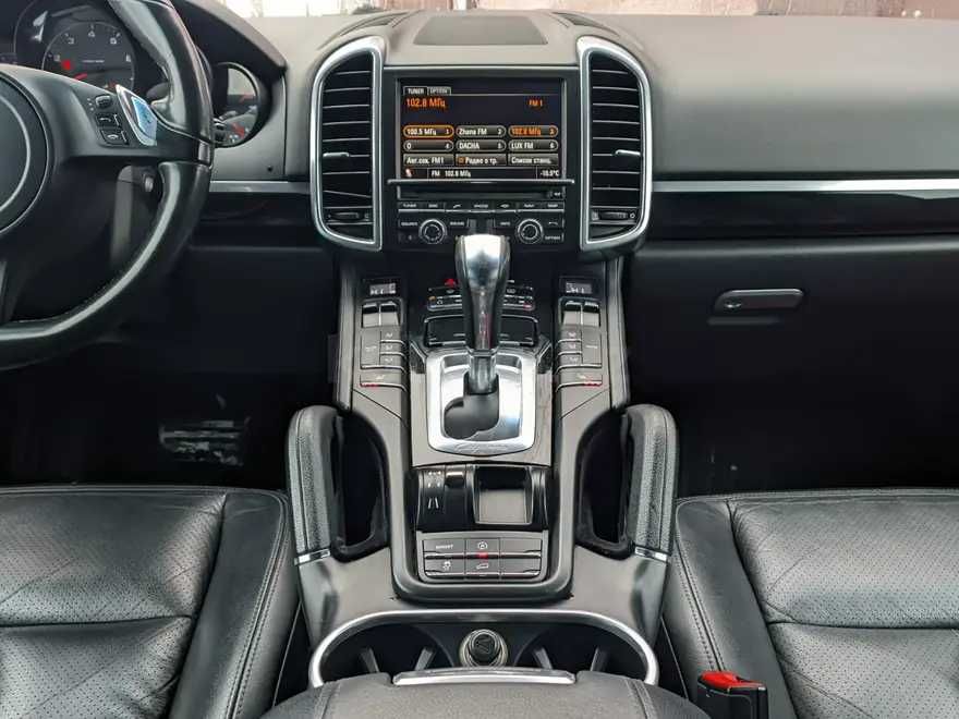 Продам porsche cayenne 958 2g