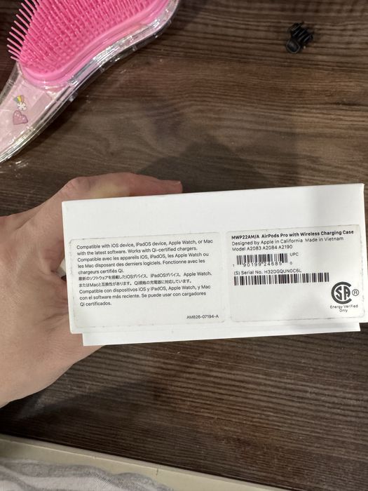 Продаю Air Pods Pro (оригинал )