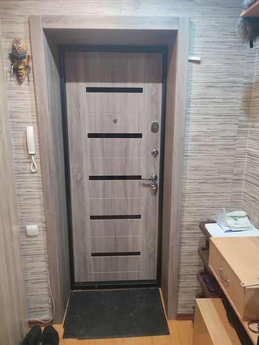 Продам трешку на 5микрорайоне