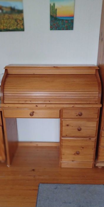 Винтидж бюро с ролетно затваряне