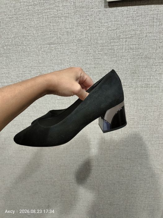 Туфли новые замша