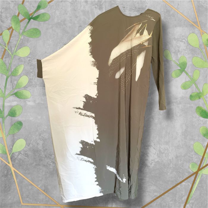 Длинное платье с декором