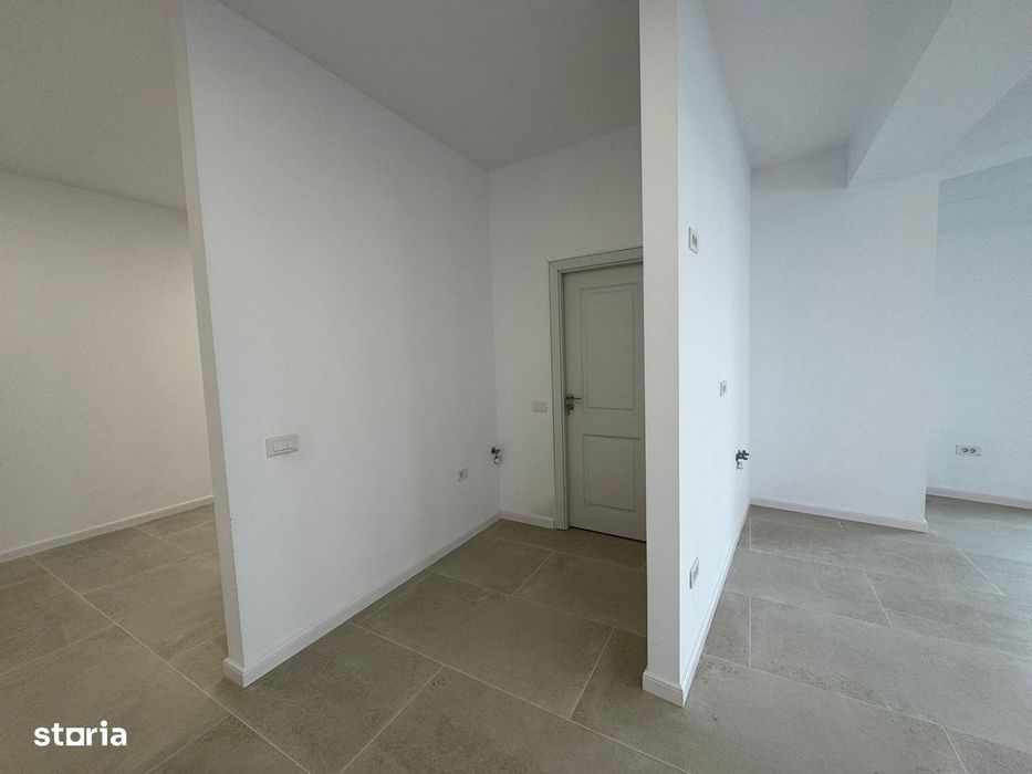 Spatiu Comercial Stradal | 73 mp si terasa 69 mp | Bloc nou 2025 |