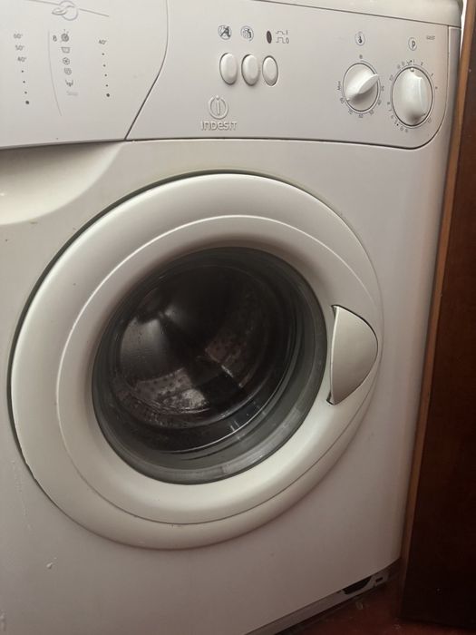 Автомат Indesit стиральная машина
