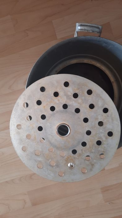 Мантоварка. 4 листа. Б/у. Недорого.