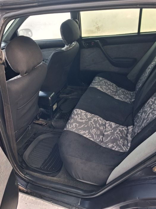 Машина сатылады.